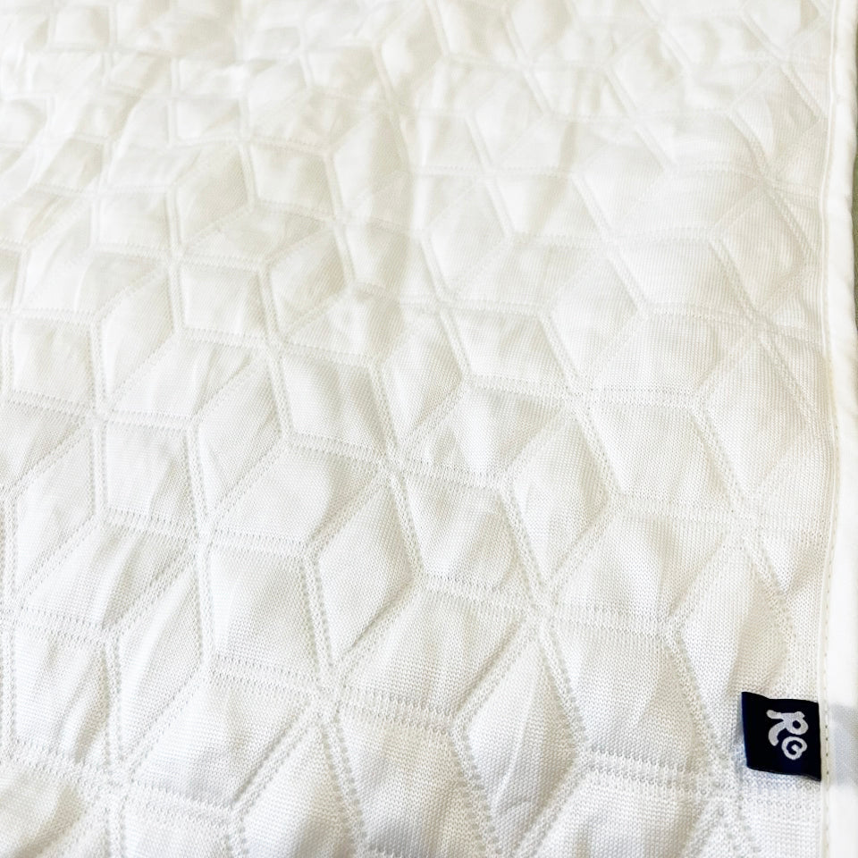 Mình xài IceGuard nhà Ru9 đến khi Rubaby ra dòng sản phẩm này cho bé là mình mua liền, để bé cũng ngủ mát hơn. 