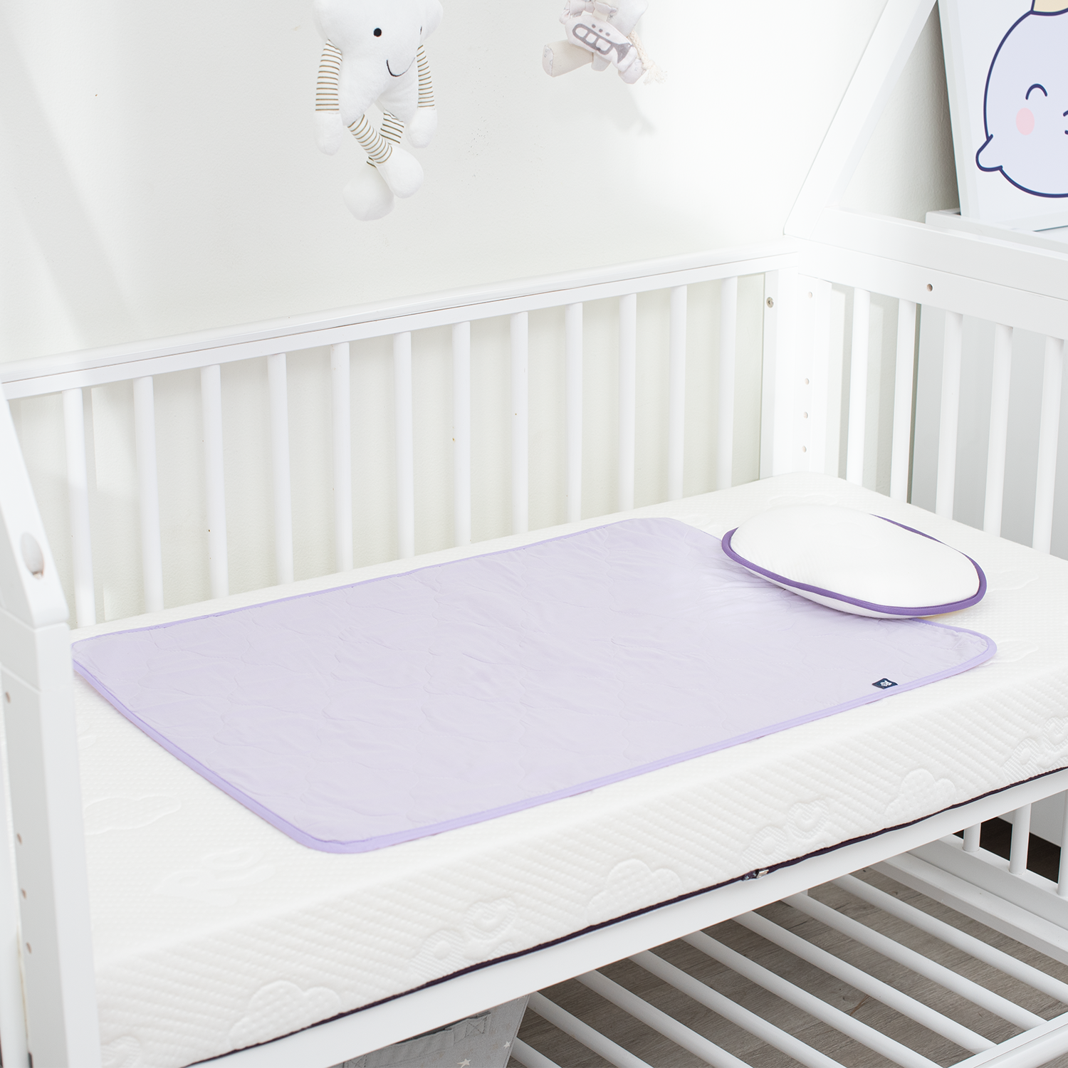 Tấm bảo vệ nệm em bé mini