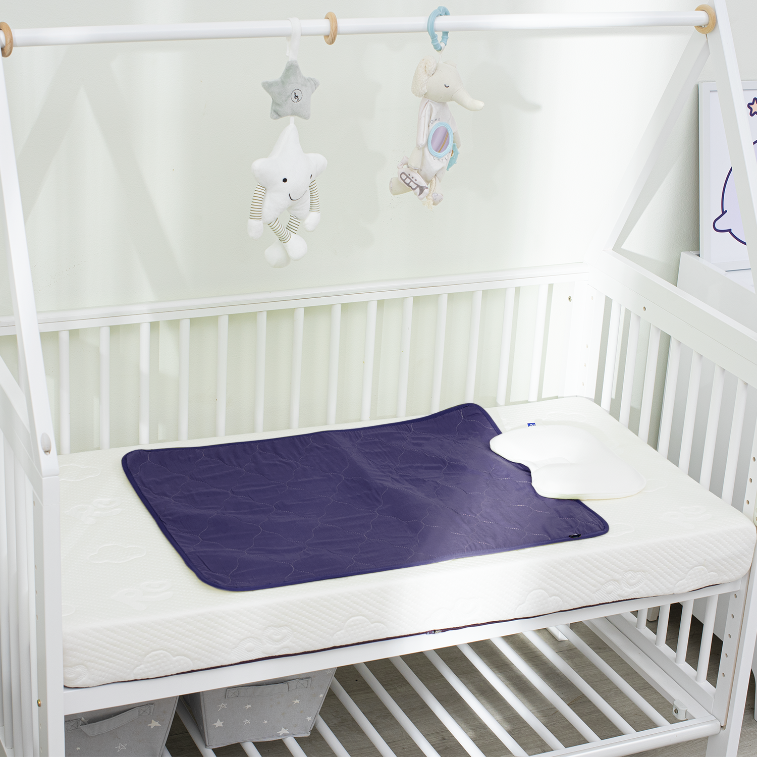 Tấm bảo vệ nệm em bé mini